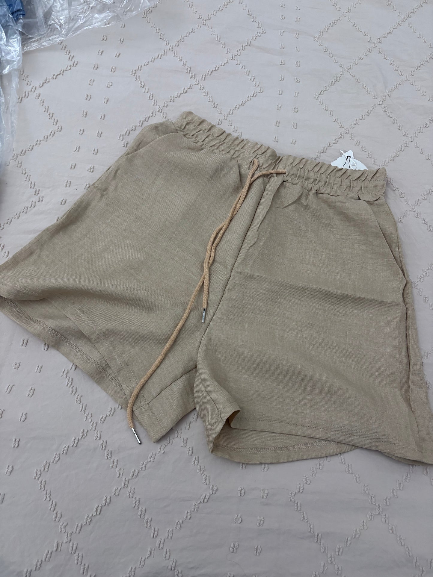 Pantalón corto efecto lino