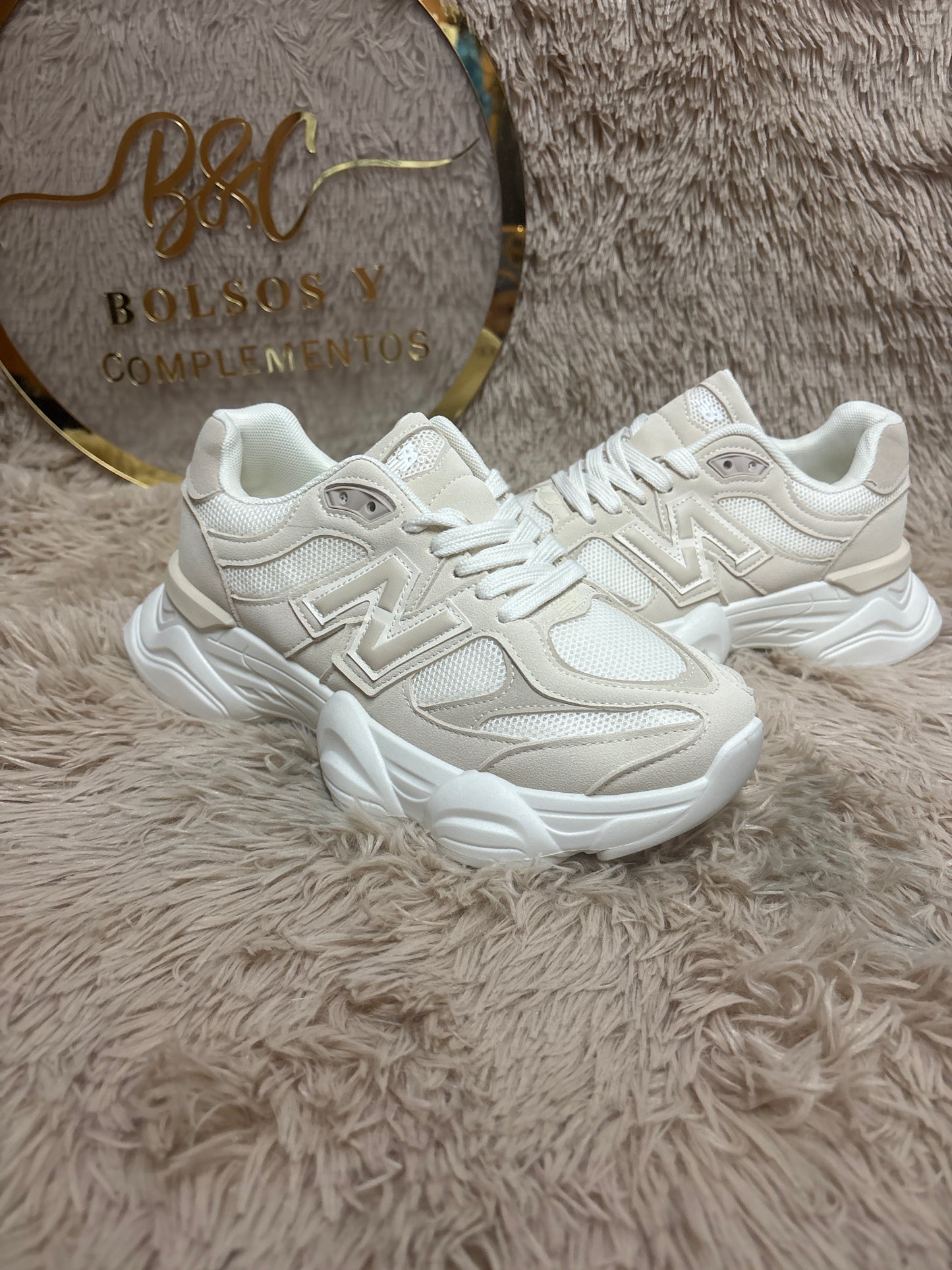 Zapatilla inspiración 9060