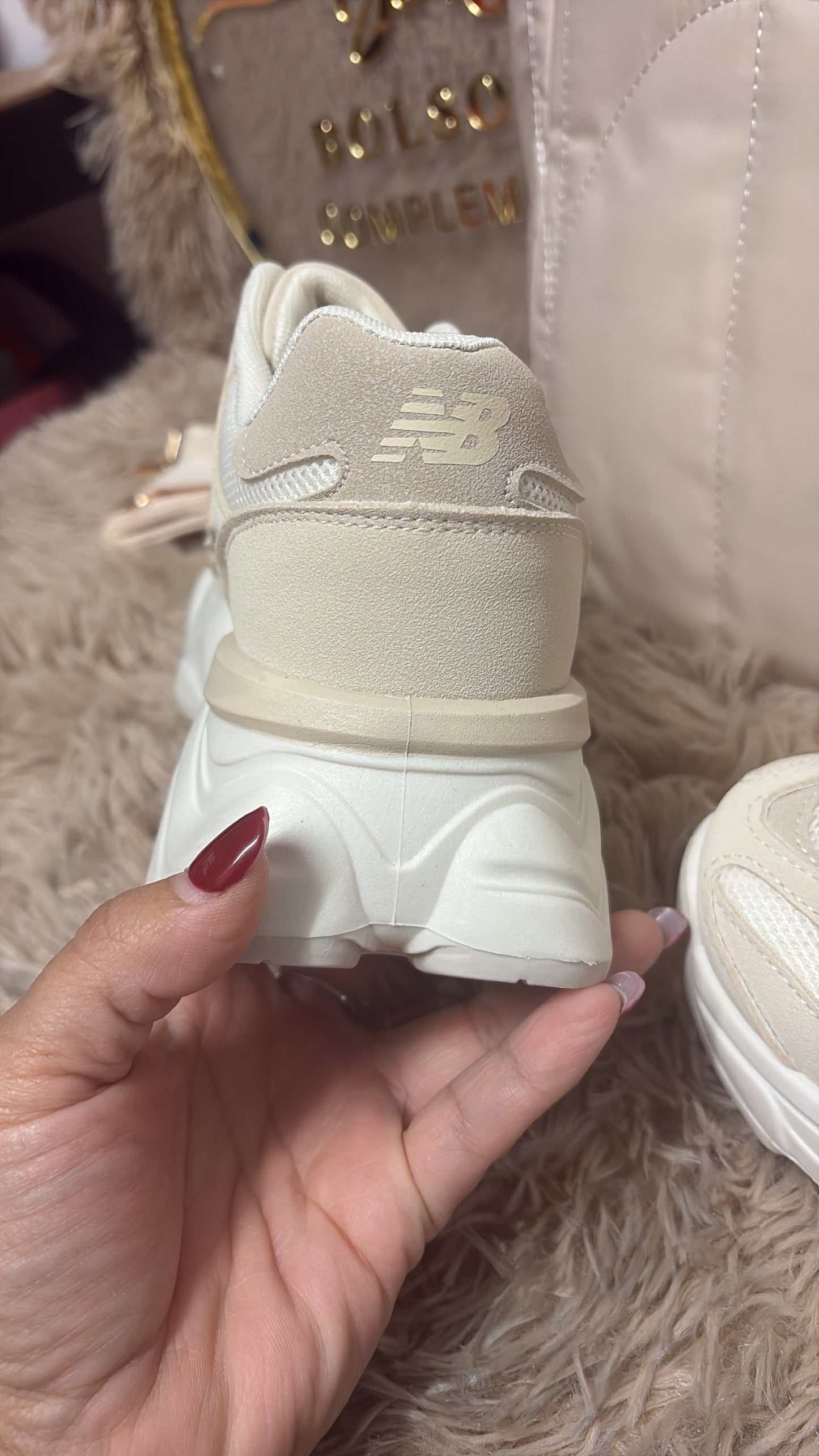 Zapatilla inspiración 9060