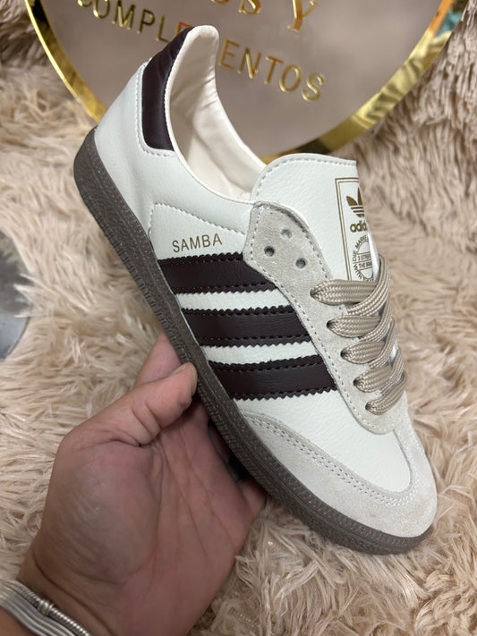 . Sam beige y chocolate